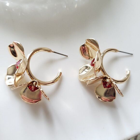 New! Zara Ruby Floreat Earrings - Picture 14 of 15